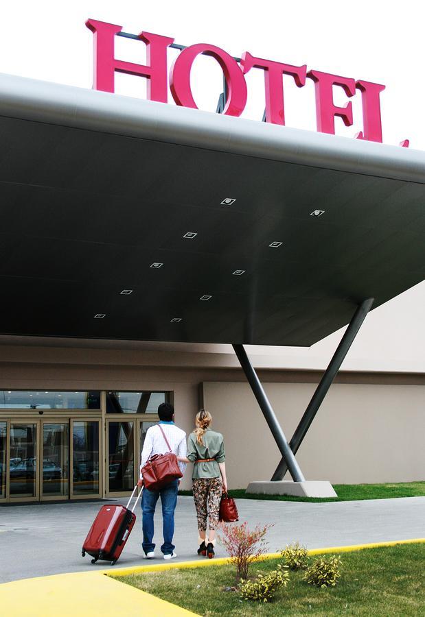 Hotel Y Casino Del Rio - 罗卡将军镇 外观 照片